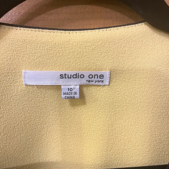 Studio One - Picture 3 of 3